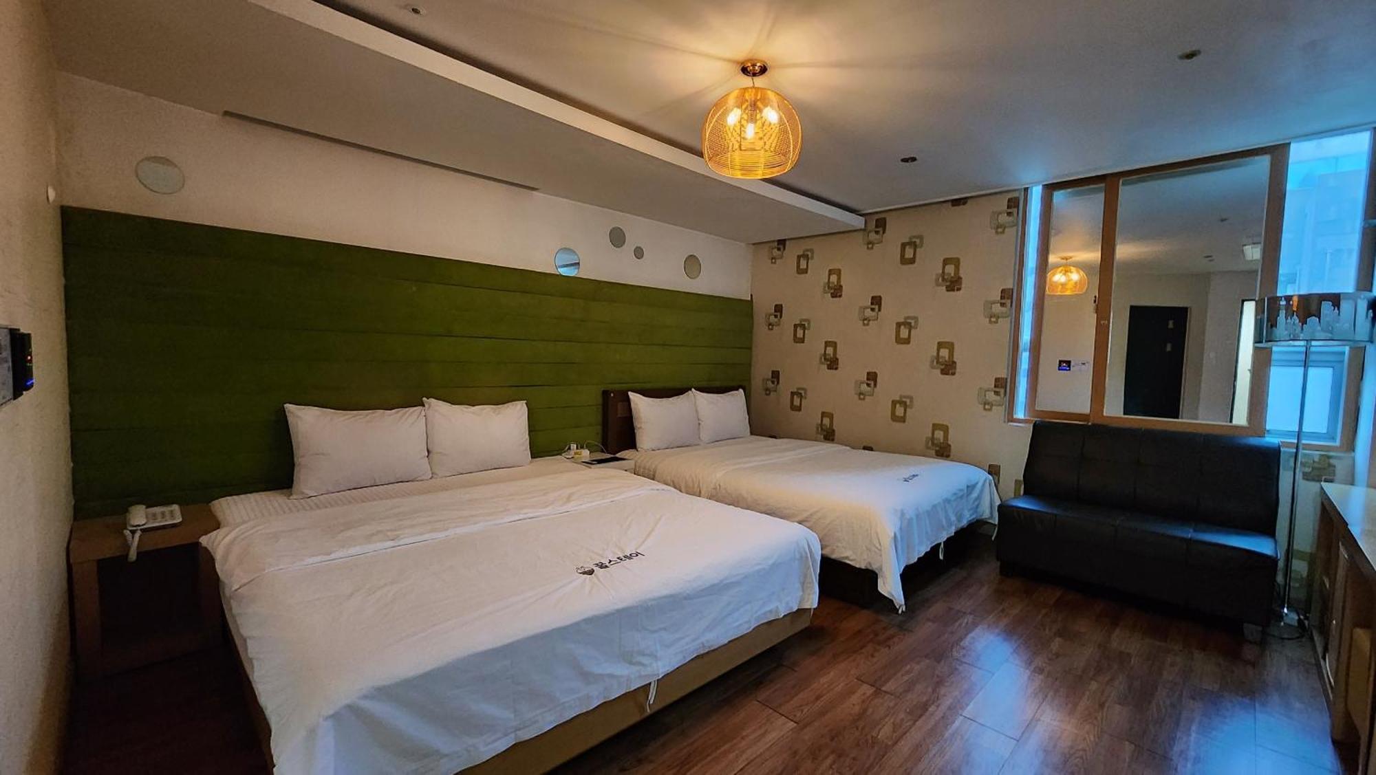 Gimhae Business Hotel K Esterno foto